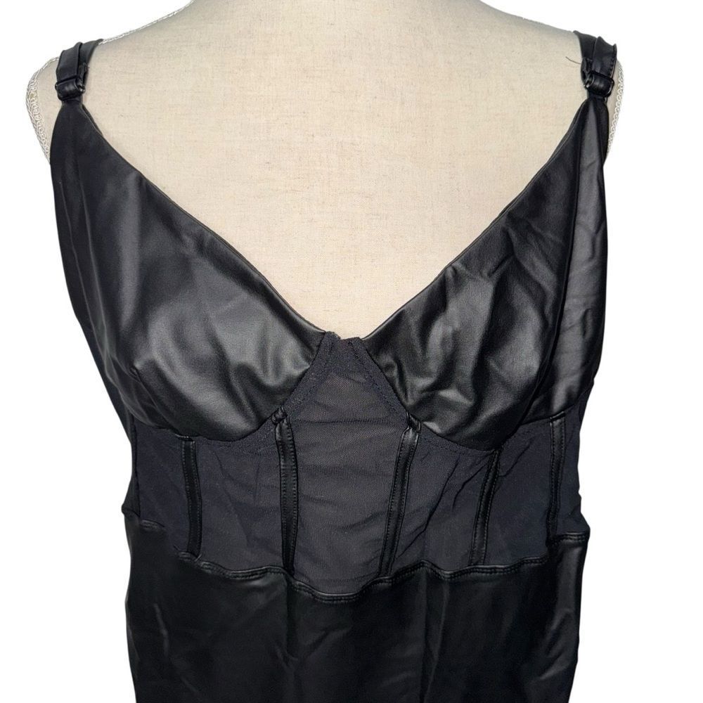 NWT SHEIN Solid Black Faux Leather Midi V Neck Sleeveless Body con Dress 3 XL - Picture 4 of 11